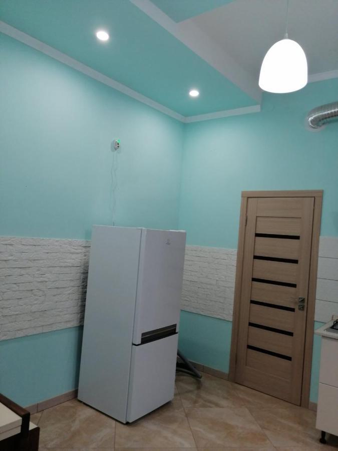 Apartment Ak. Kuchera Street 利沃夫 外观 照片