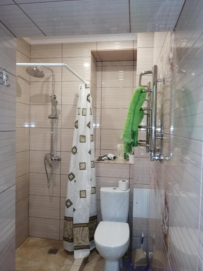Apartment Ak. Kuchera Street 利沃夫 外观 照片